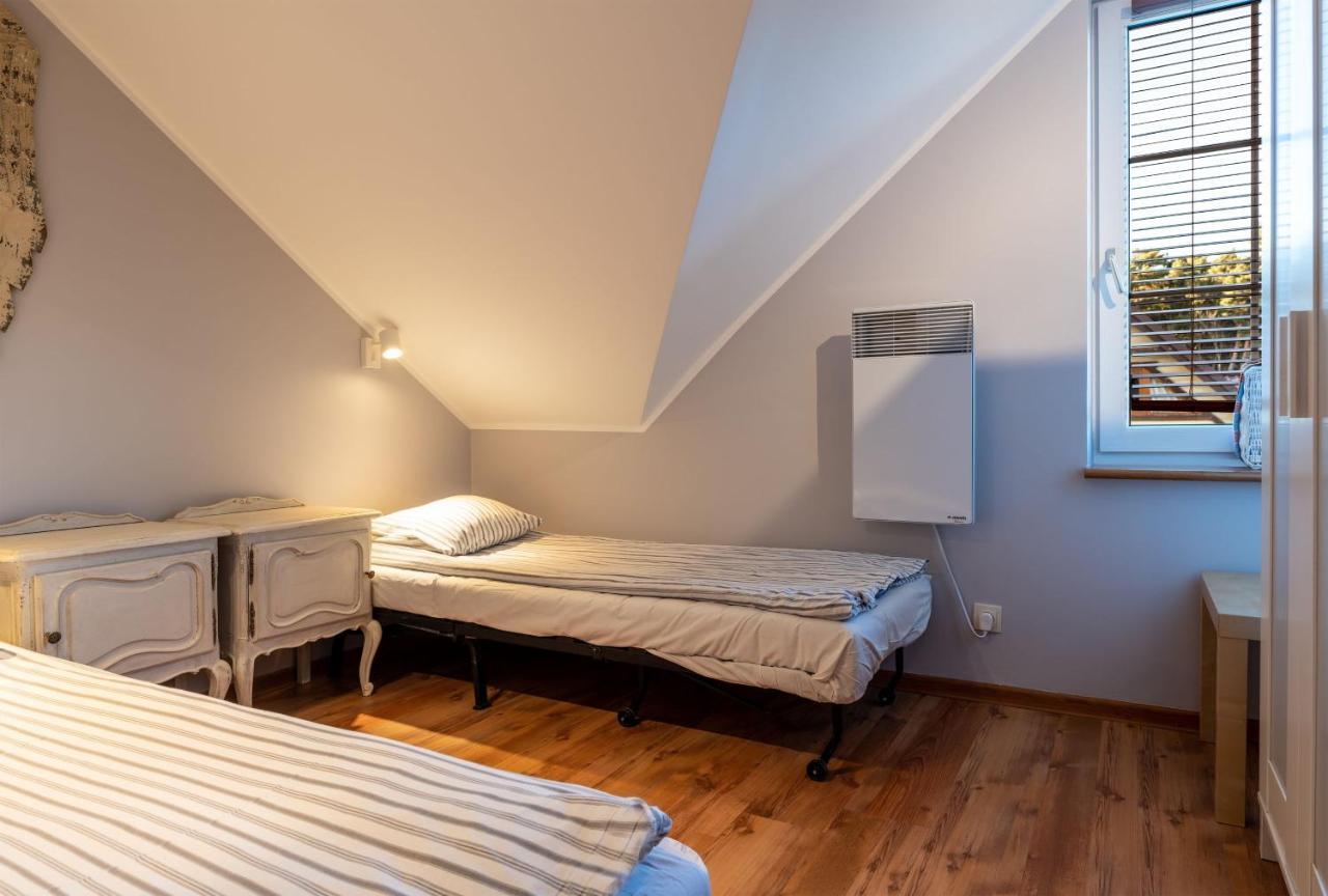 Dom Kotwa Villa Karwia Exteriör bild